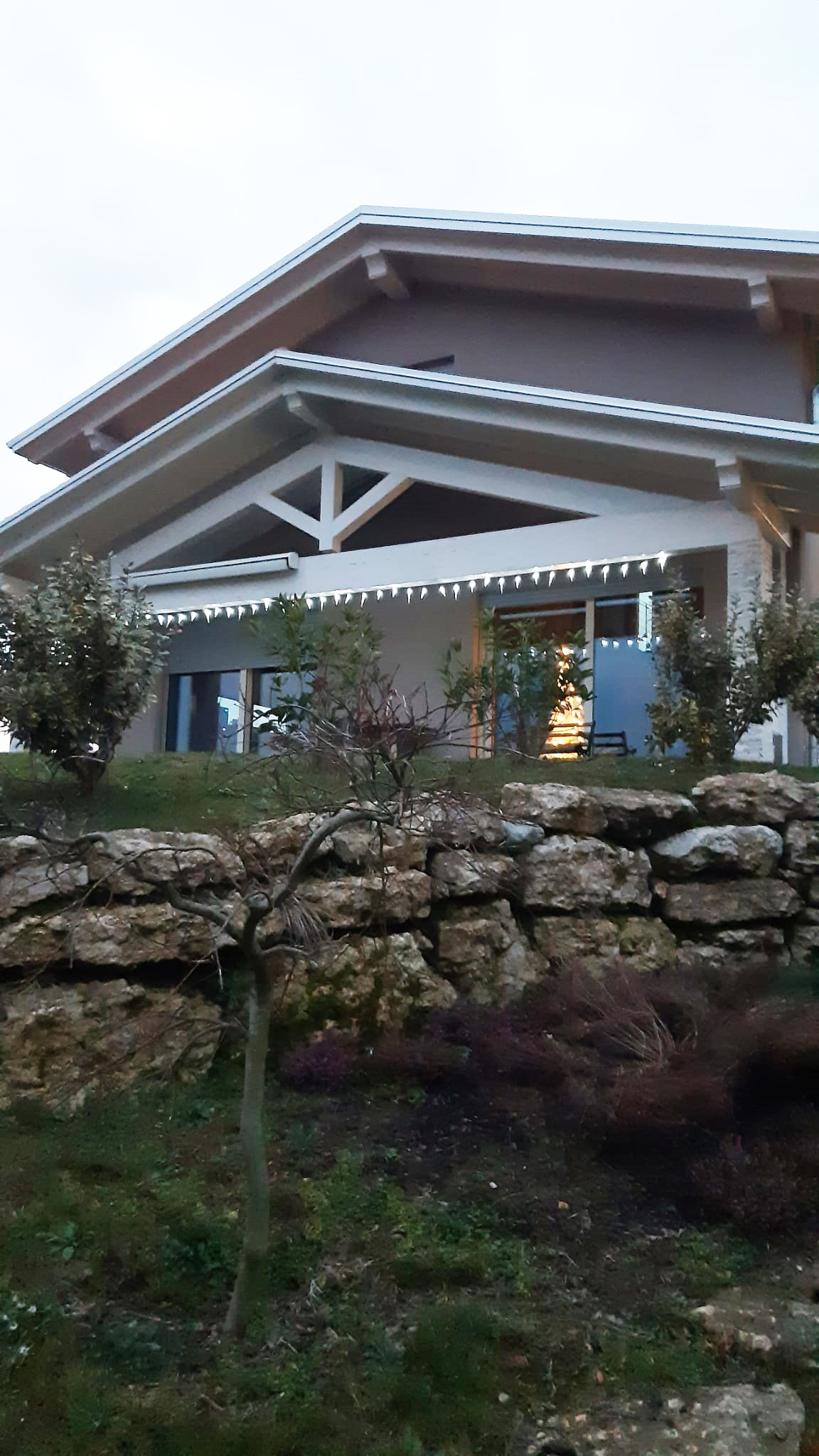 eb562bb2-6eea-4590-83b1-9b08e107abb3